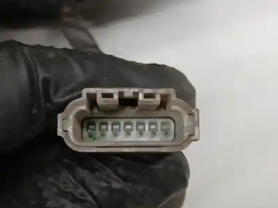 Second-hand car spare part right headlight for mitsubishi montero io i (h6_w, h7_w) 2.0 gdi (h67w, h77w) oem iam references 11037747  
