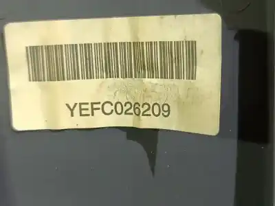 Pezzo di ricambio per auto di seconda mano impianto audio / radio cd per toyota corolla (e12) 1.4 16v cat riferimenti oem iam 8611002040  