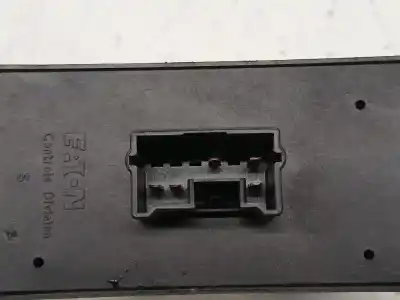 Pezzo di ricambio per auto di seconda mano interruttore alzacristalli anteriore destro per mitsubishi eclipse (d20) * riferimenti oem iam mb920565  