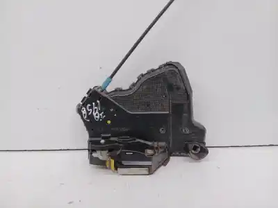 Peça sobressalente para automóvel em segunda mão FECHADURA DA PORTA TRASEIRA ESQUERDA por TOYOTA RAV 4 (A3) Executive Referências OEM IAM   