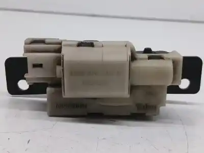 Recambio de automóvil de segunda mano de CERRADURA MALETERO PORTON para RENAULT MEGANE II BERLINA 3P referencias OEM IAM 8200076240B  