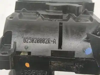 Peça sobressalente para automóvel em segunda mão fechadura da porta dianteira direita por renault megane iii berlina 5 p dynamique referências oem iam 825020002r