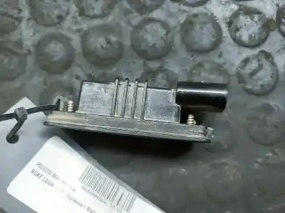 Second-hand car spare part licence plate light for seat leon (1p1) caxc oem iam references   