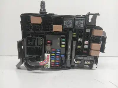 Second-hand car spare part fuse box unit for kia ceed tech 140 cv / 103 kw oem iam references 91201j7830  