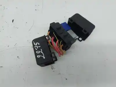 Pezzo di ricambio per auto di seconda mano scatola relè/fusibili per renault clio iii clio iii riferimenti oem iam 8200222933  20241077