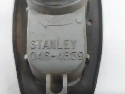 Peça sobressalente para automóvel em segunda mão farolim do lado direito por ford ranger (er) cabina extra 4x4 referências oem iam 0464859