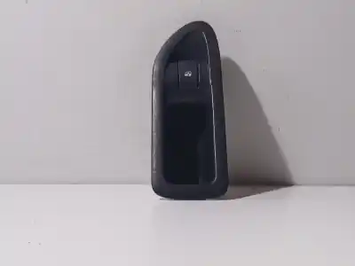Recambio de automóvil de segunda mano de MANDO ELEVALUNAS TRASERO DERECHO para RENAULT LAGUNA II GRANDTOUR KG0 Dynamique referencias OEM IAM 8200016014  