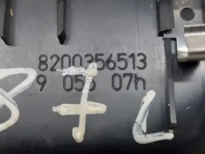 Peça sobressalente para automóvel em segunda mão botão / interruptor elevador vidro dianteiro esquerdo por renault clio iii exception 2 referências oem iam 8200356513  