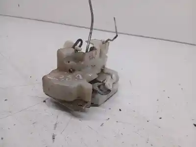 Pezzo di ricambio per auto di seconda mano serratura porta posteriore sinistra per mitsubishi l 200 k6 7 2500 td glx 4-ptas. riferimenti oem iam   