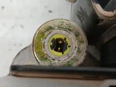 Автозапчасти б/у правый передний ремень безопасности за mitsubishi montero (v80/v90) 3.2 di-d cat ссылки oem iam n1684  