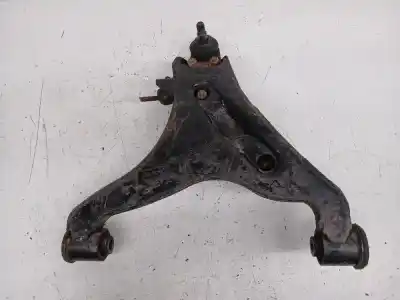 Автозапчастина б/у передній лівий нижний рычаг підвіски для mitsubishi montero (v60/v70) * посилання на oem iam   