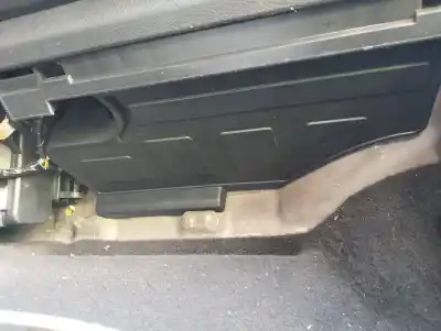 Автозапчасти б/у бардачок за NISSAN QASHQAI II (J11E) 1598 cc 131 CV ссылки OEM IAM   