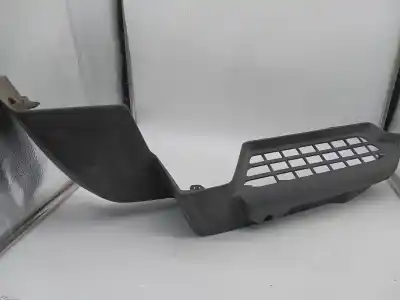 Peça sobressalente para automóvel em segunda mão molduras traseiras por peugeot 308 1560 cc 92 cv referências oem iam 