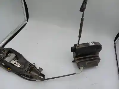 Peça sobressalente para automóvel em segunda mão fechadura da porta traseira esquerda por peugeot 308 1560 cc 92 cv referências oem iam 