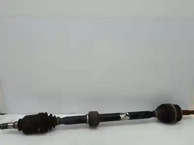 Tweedehands auto-onderdeel transmissie rechts voor voor toyota auris (_e18_) 1.8 hybrid (zwe186_) oem iam-referenties 