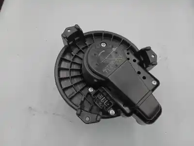 Piesă de schimb auto la mâna a doua Ventilator Habitaclu încalzire pentru TOYOTA VERSO (AUR2/ZGR2) 1.6 82KW Referințe OEM IAM   AV2727008103