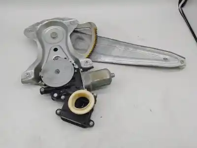 Peça sobressalente para automóvel em segunda mão elevador de vidros traseiro direito por toyota verso (aur2/zgr2) 1.6 82kw referências oem iam 