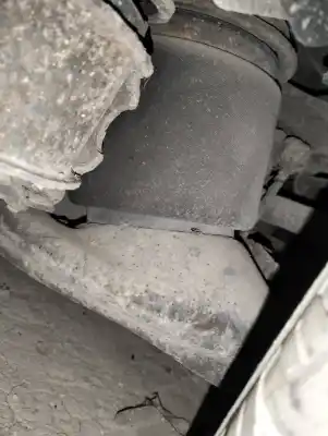 Pezzo di ricambio per auto di seconda mano Set Ammortizzatori Posteriori per LAND ROVER RANGE ROVER (LM) 3.0 Td6 Riferimenti OEM IAM    Pezzo di ricambio per auto di seconda mano Set Ammortizzatori Posteriori per LAND ROVER RANGE ROVER (LM) 3.0 Td6 Riferimenti OEM IAM