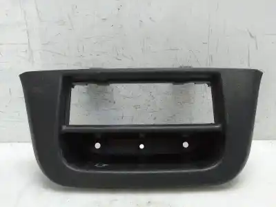 Автозапчастина б/у молдинг для iveco daily furgón 2.3 diesel посилання на oem iam 