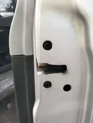 Автозапчасти б/у замок багажника/ворот за MITSUBISHI MONTERO (V60/V70) 3.2 DI-D Avance ссылки OEM IAM   