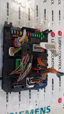 Gebrauchtes Autoersatzteil RELAIS SICHERUNGSKASTEN Multifunktionsrelais zum PEUGEOT 5008  OEM-IAM-Referenzen 966405878002  