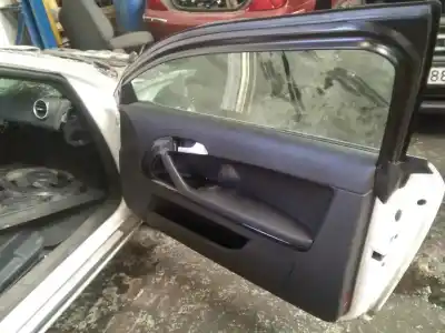 Peça sobressalente para automóvel em segunda mão Porta Dianteira Direita por AUDI A3 SPORTBACK (8P) 2.0 TDI Ambiente Referências OEM IAM   