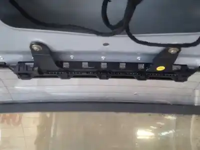 Peça sobressalente para automóvel em segunda mão farolim de travão central por audi a2 (8z) 1.4 referências oem iam 