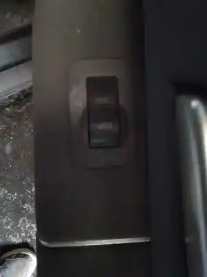Peça sobressalente para automóvel em segunda mão botão / interruptor elevador vidro dianteiro direito por audi a2 (8z) 1.4 referências oem iam 