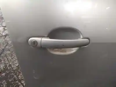 Peça sobressalente para automóvel em segunda mão puxador exterior frente direito por audi a2 (8z) 1.4 referências oem iam 