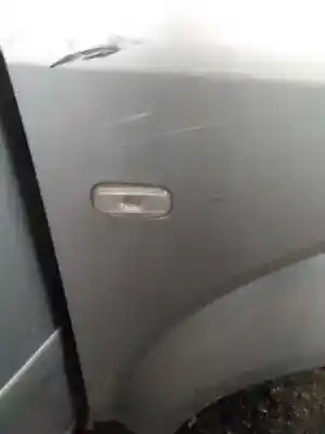 Peça sobressalente para automóvel em segunda mão farolim do lado direito por audi a2 (8z) 1.4 referências oem iam 