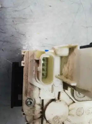 Second-hand car spare part front right door lock for dodge journey se oem iam references 