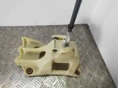 Peça sobressalente para automóvel em segunda mão alavanca de velocidades por hyundai ix35 comfort 2wd 116 cv / 85 kw referências oem iam 