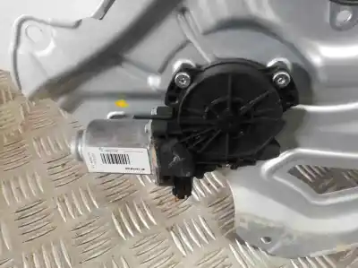 Peça sobressalente para automóvel em segunda mão elevador de vidros dianteiro direito por hyundai ix35 comfort 2wd 116 cv / 85 kw referências oem iam 