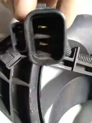 Peça sobressalente para automóvel em segunda mão termoventilador elétrico por hyundai santa fe (sm) 2.0 gls crdi 4x4 referências oem iam 2538626200