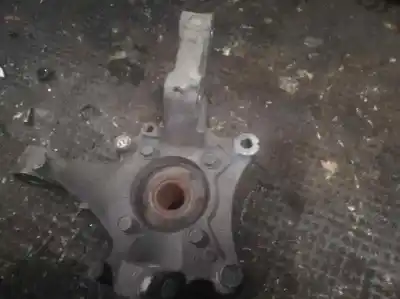 Pièce détachée automobile d'occasion moyeu de roue avant gauche pour chrysler voyager (rg) 2.5 crd se grand voyager références oem iam 
