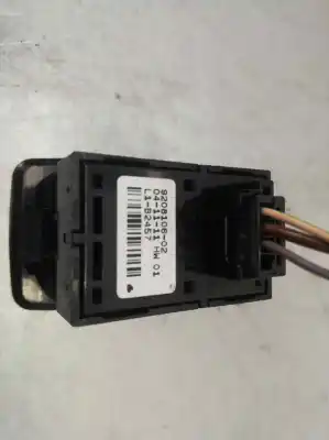 Peça sobressalente para automóvel em segunda mão botão / interruptor elevador vidro traseiro direito por bmw 1 (f20) 116 d referências oem iam l1-b2457
