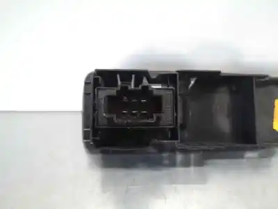 Tweedehands auto-onderdeel linker voorruit schakelaar voor volkswagen up (121) black up oem iam-referenties 