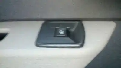 Peça sobressalente para automóvel em segunda mão botão / interruptor elevador vidro traseiro esquerdo por dacia lodgy 1.6 cat (bivalent. gasolina / gpl) referências oem iam 