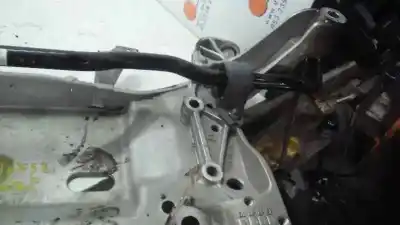 Peça sobressalente para automóvel em segunda mão charrió / suporte de eixo dianteiro por volkswagen golf vi (5k1) 1.4 referências oem iam 1k0 199 369 f