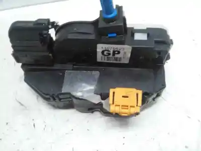 Автозапчастина б/у замок передній праві двері для opel astra j lim. selective посилання на oem iam 