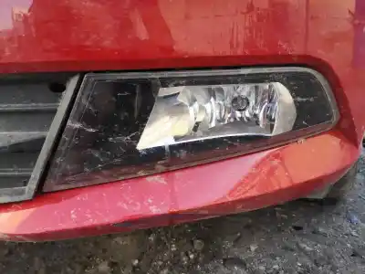 Second-hand car spare part left fog light for skoda fabia combi 1.0 tsi oem iam references   