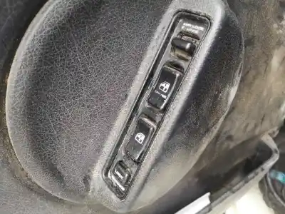 Peça sobressalente para automóvel em segunda mão botão / interruptor elevador vidro dianteiro esquerdo por suzuki vitara se/sv (et) 1.6 cat referências oem iam 