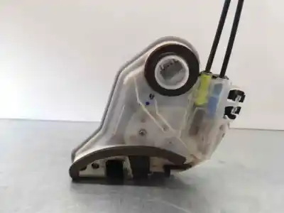 Автозапчастина б/у замок дверей заднього лівого для toyota hilux (kun) double cab sol посилання на oem iam   