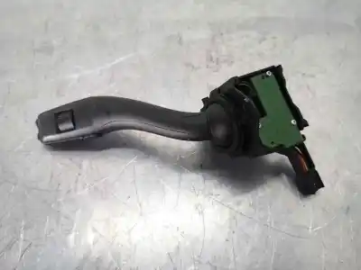 Pièce détachée automobile d'occasion COMMANDE D'ESSUIE GLACE pour AUDI A3 (8P)  Références OEM IAM 8P0 953 519 E  