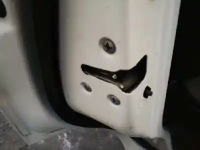 Peça sobressalente para automóvel em segunda mão fechadura da porta traseira esquerda por nissan qashqai (j10) acenta 4x4 referências oem iam 