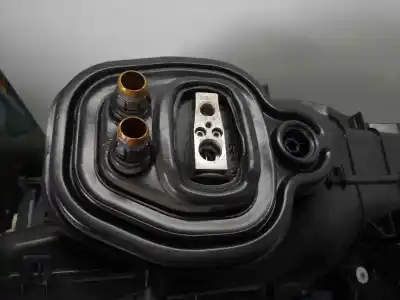 Автозапчастина б/у повне нормальне опалення для skoda superb (3v3) active посилання на oem iam cz443290-3720  5q1 816 005 ak
