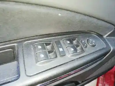 Tweedehands auto-onderdeel linker voorruit schakelaar voor fiat bravo (198) 1.6 16v active multijet (77kw) oem iam-referenties 