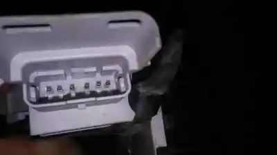 Peça sobressalente para automóvel em segunda mão fechadura da porta dianteira direita por citroen c4 berlina collection referências oem iam 96 834 163 80