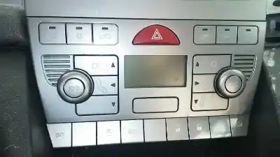 Peça sobressalente para automóvel em segunda mão comando de sofagem (chauffage / ar condicionado)  por lancia ypsilon (101) 1.3 multijet 16v oro (10.2006->) 75 cv / 55 kw referências oem iam a83012700