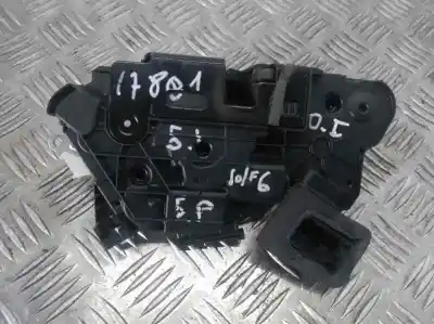 Peça sobressalente para automóvel em segunda mão fechadura da porta dianteira esquerda por volkswagen golf vi (5k1) 1.4 tsi referências oem iam 5k1 837 015 d